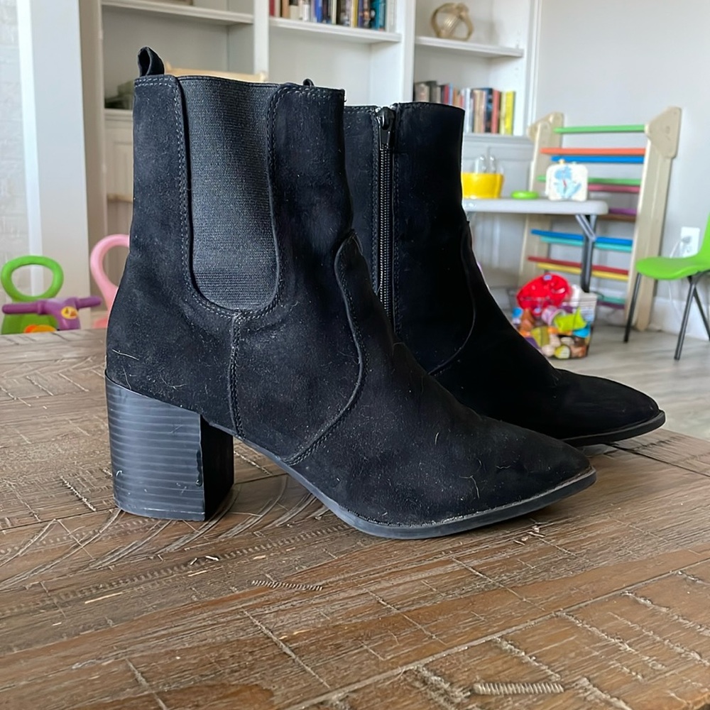 Black boots